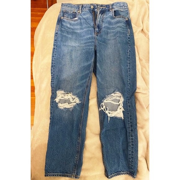 American Eagle Outfitters Denim - NWOT American Eagle Highest Rise Mom Jeans